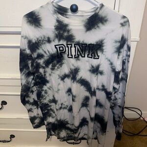 Victoria’s Secret oversized long sleeve tee!